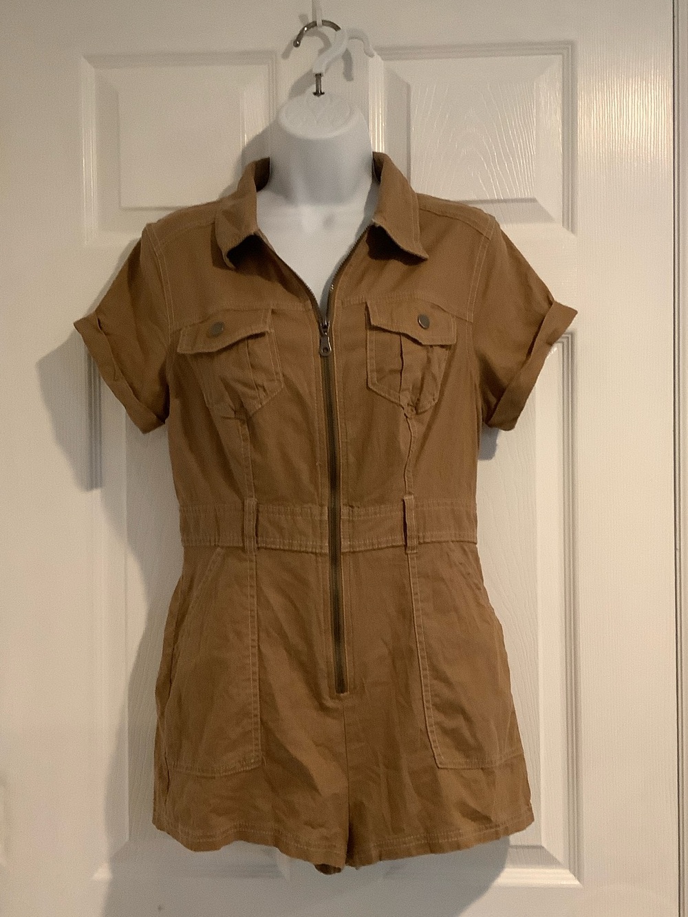 URBAN OUTFITTERS BDG Brown Zip Front Safari Chic Coveralls Beach Summer Romper M